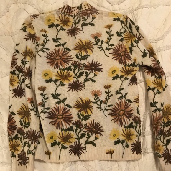 Cardigan - Picture 4 of 6